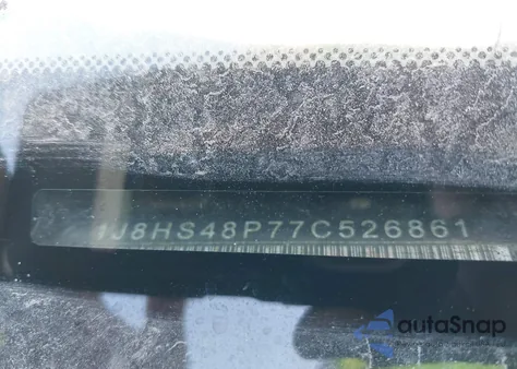 2007 Jeep Grand Cherokee Laredo z USA, uszkodzony, nr VIN 1J8HS48P77C526861